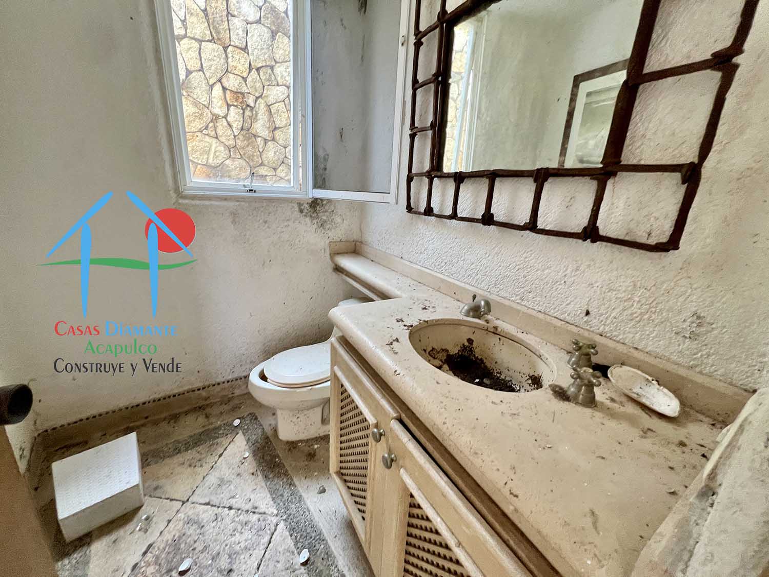 Casa La Strega - Baño de visitas 1